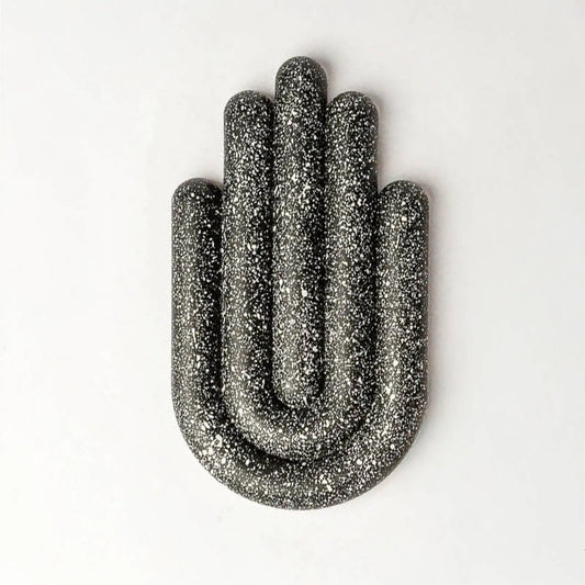 חמסה אמברי - חמסה שחורה עם אפקט ספריי לבן
